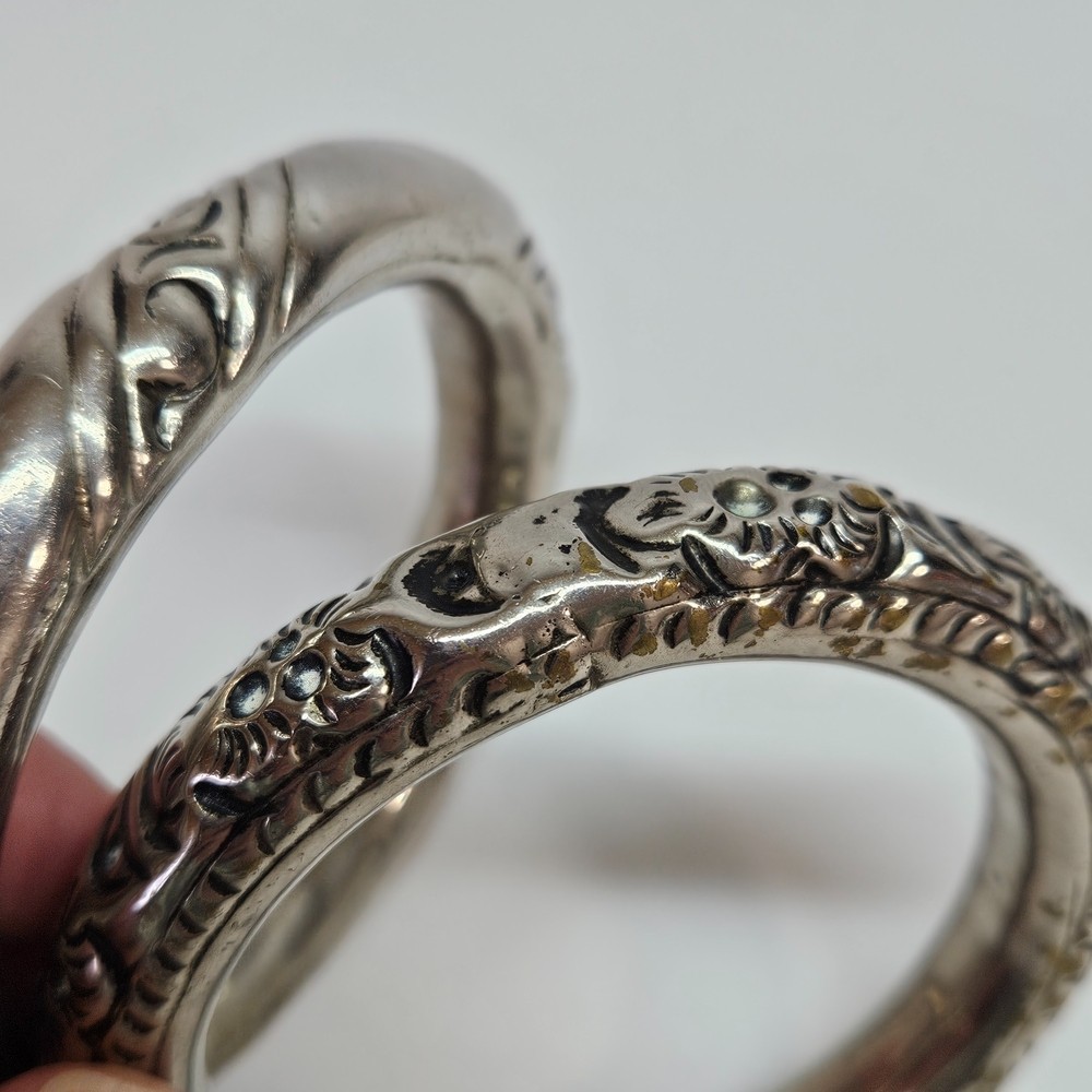 VINTAGE Silver Plated Engraved Chinese Export Rattle Wedding Bangle Bracelet Set
