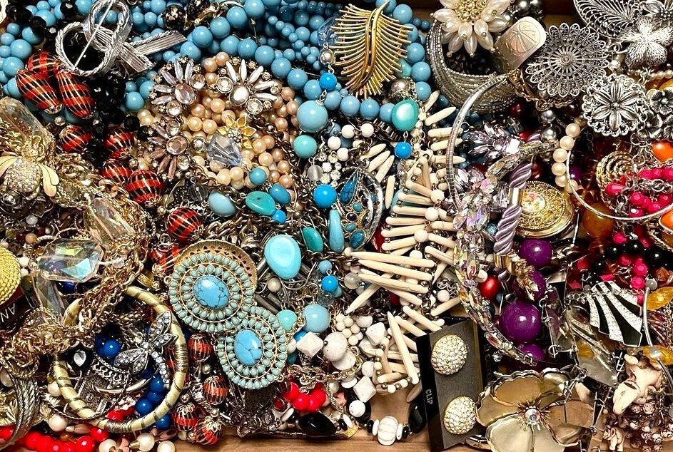 10 Pound Lbs Unsearched Huge Lot Jewelry VTG Vintage Modern Junk & Wear Tangled
