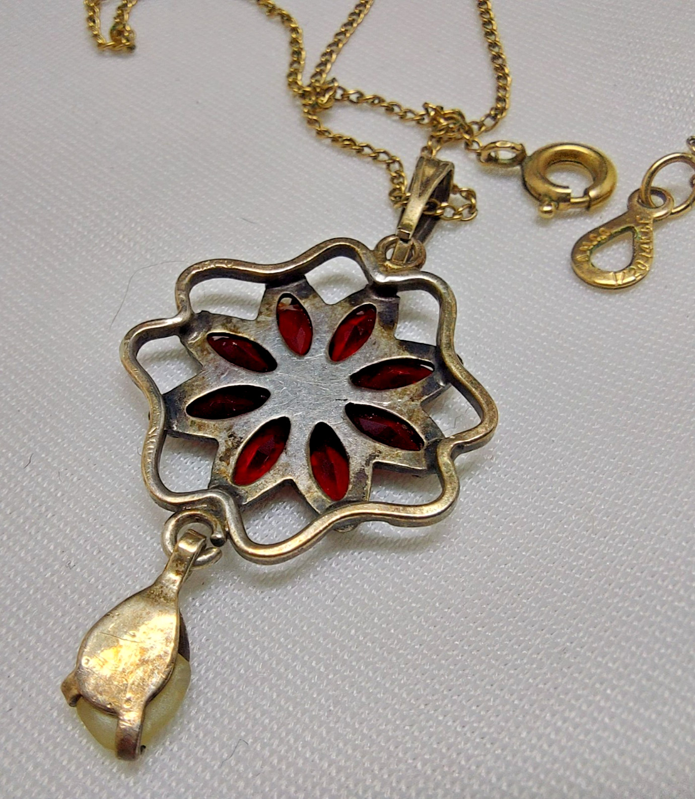 Vintage AMCO Victorian Style 1/20 14k Gold Filled Garnet Red Pendant Necklace
