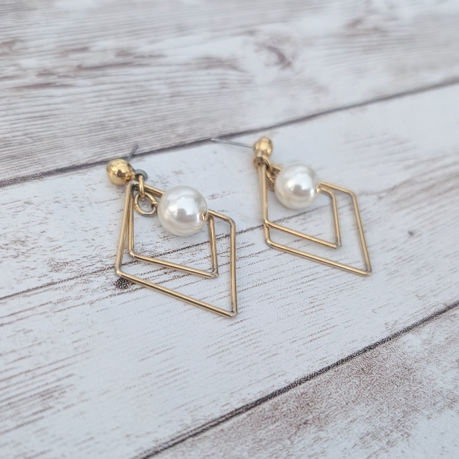 Vintage Earrings for Pierced Ears Gold Tone & Faux Pearl – Fair Condition