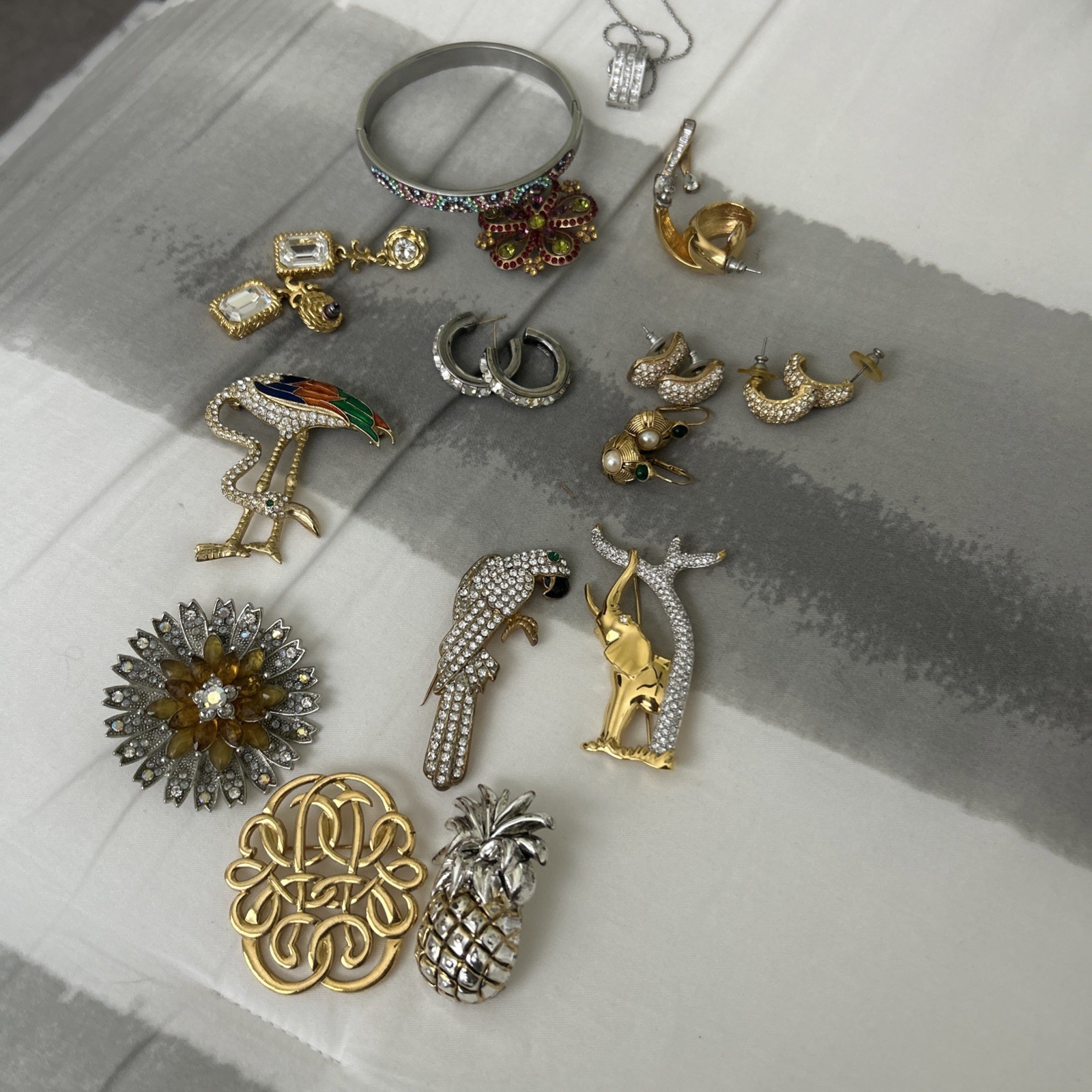 Vintage Multicolor Costume Jewelry Lot Brooches Pins Earrings Givenchy Napier Et