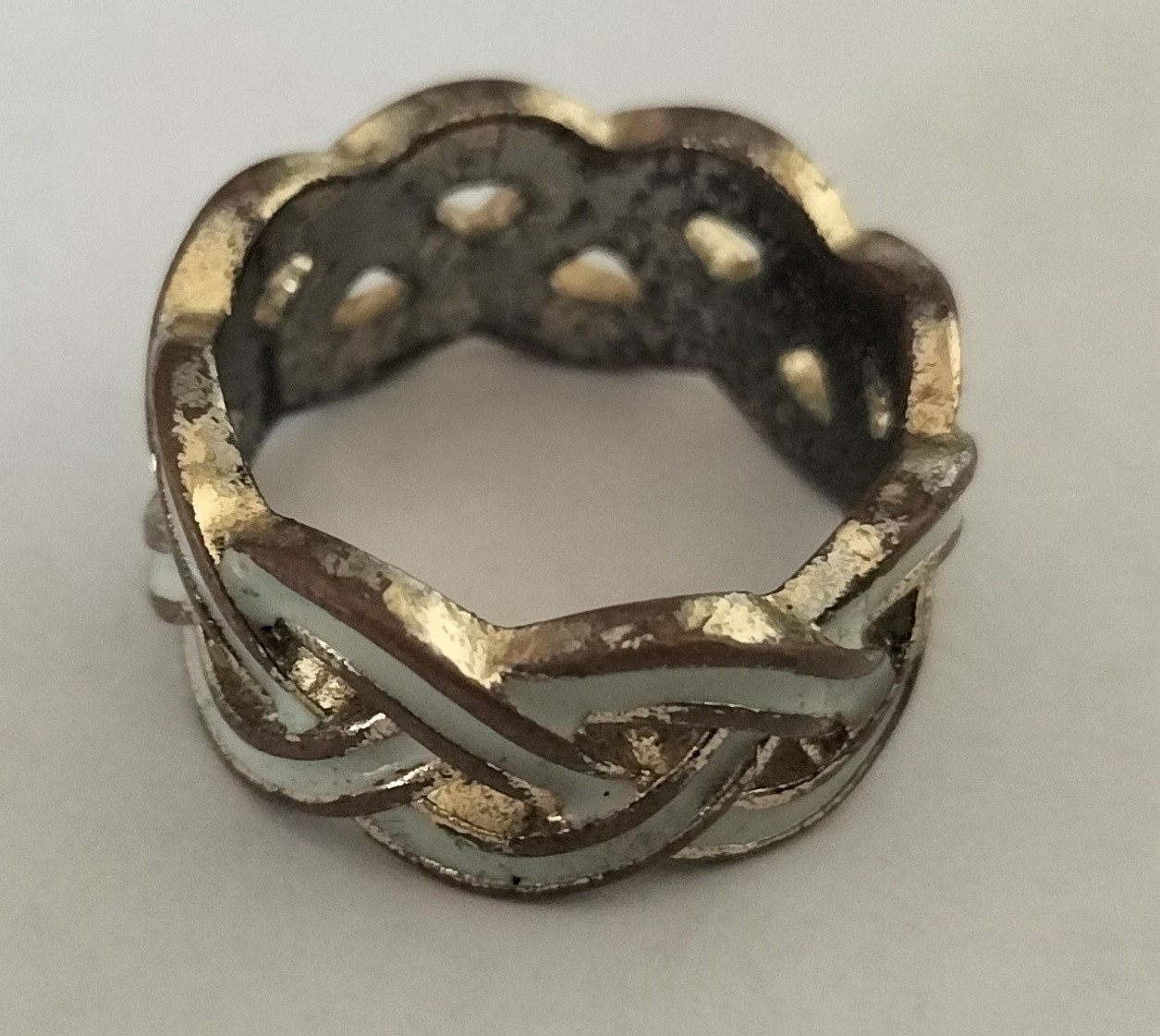 Vintage Fancy Light Copper Alloy Ring with Enamel Topping, Size: Q