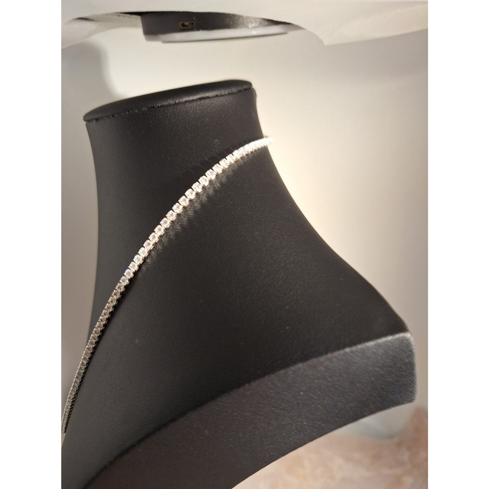 A Vintage Rhinestone Choker Necklace Cubed Prong Set Elegant Evening Old Money