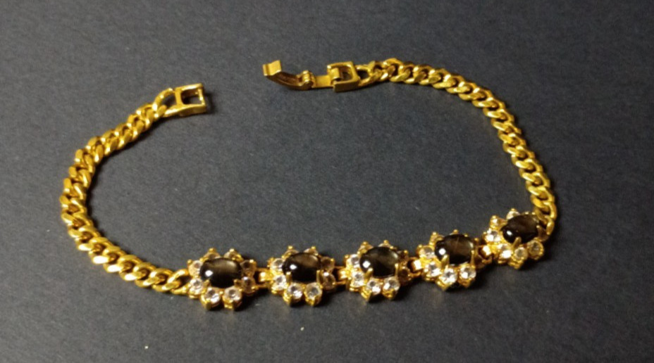 VTG Costume Tennis Bracelet 18 KGP Gold Plated W/Faux Gems Approx. 7.5 in.
