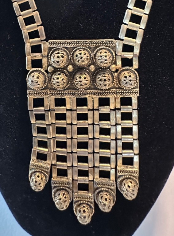 SIGNED Designer EDLEE 70’s Modernist Necklace 30” Gold-tone