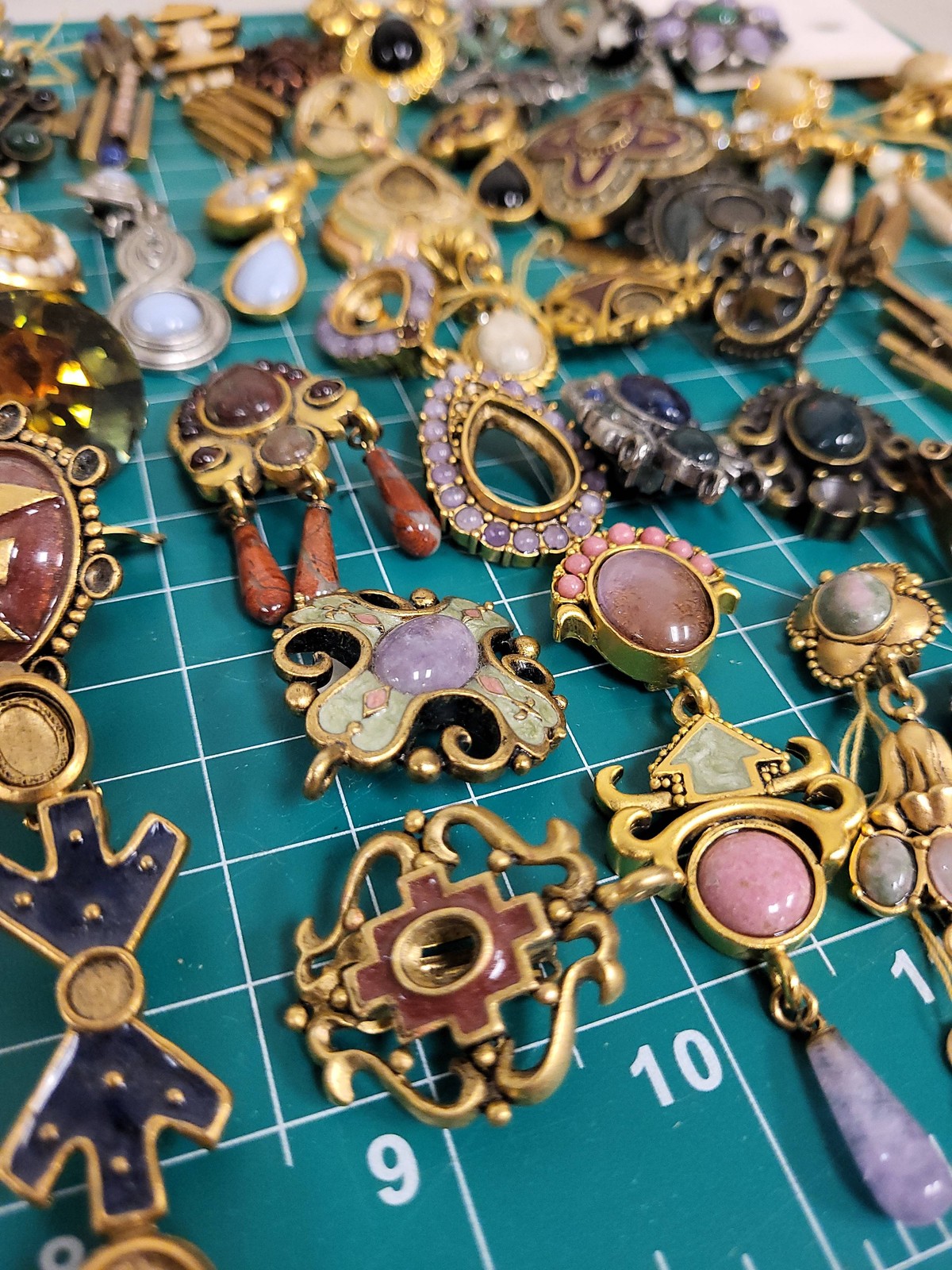 Vintage Costume Jewelry Lot Brooches Pendants Earrings Mixed Styles Gold Tone
