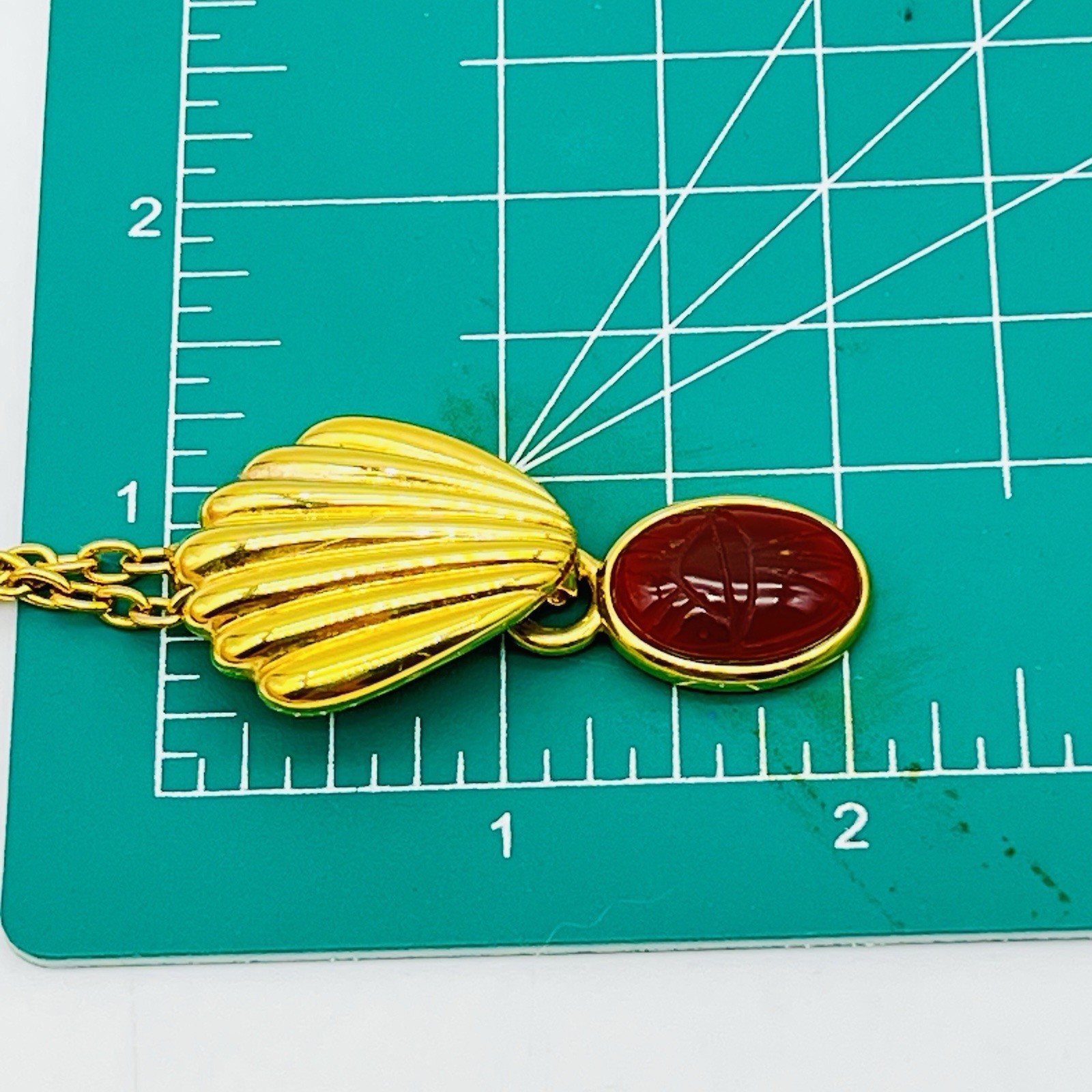 Vintage Signed Weingeroff Scarab Necklace Red Carved Stone Gold Tone Pendant 28″