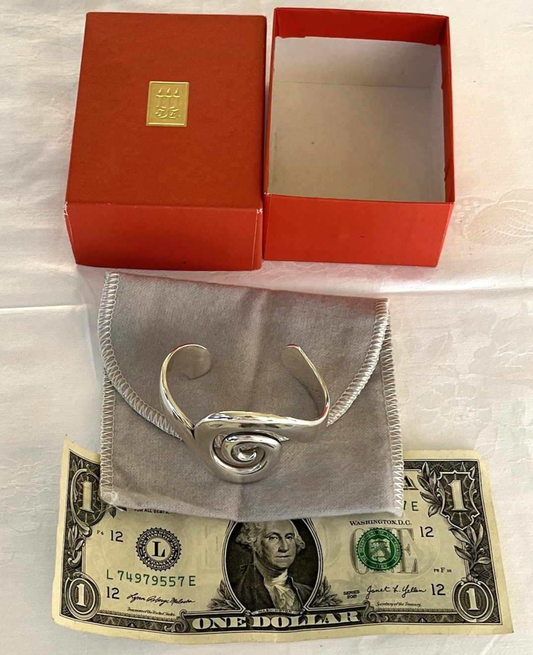 Retired JAMES AVERY Swirl Sterling Silver Bangle Bracelet 50.5g New in Box w/Bag