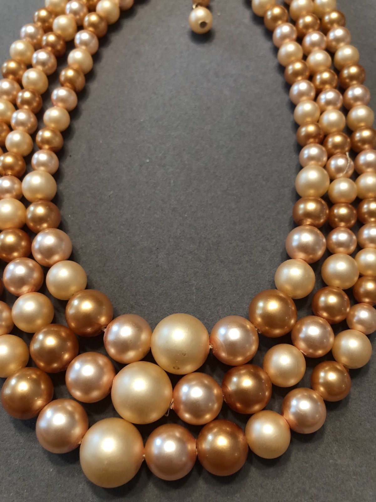 Vtg Retro Japan & Hong Kong Peach Pink Plastic Faux Pearl Necklace & Earrings