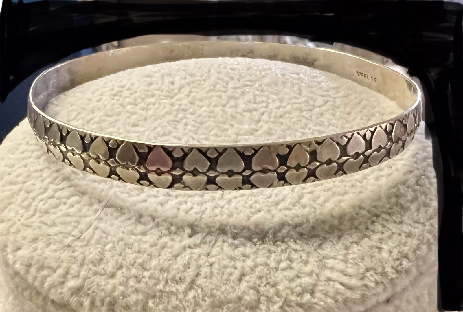 VINTAGE DECO DANECRAFT Motif DOUBLE HEART STERLING 925 unsigned BANGLE BRACELET