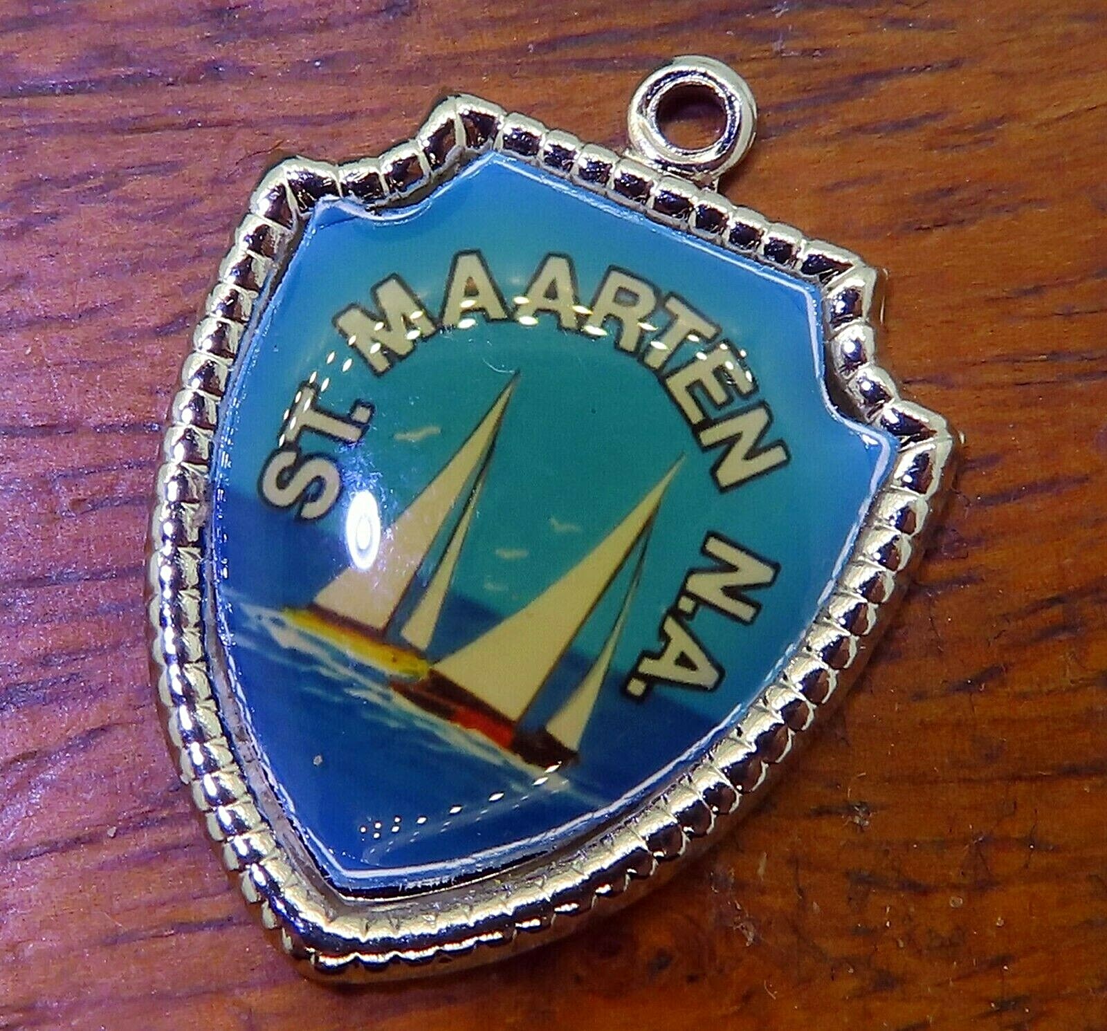 Vintage silver ST. MAARTEN N. A. CARIBBEAN ISLAND TRAVEL SHIELD charm 37-3