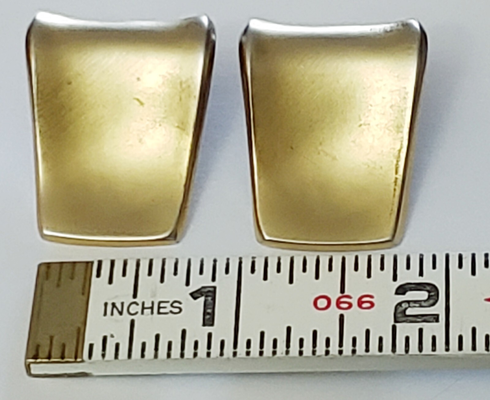 Vintage Gold Copper Tone Heavy Modern Clip On Earrings, Unknown Maker Signed