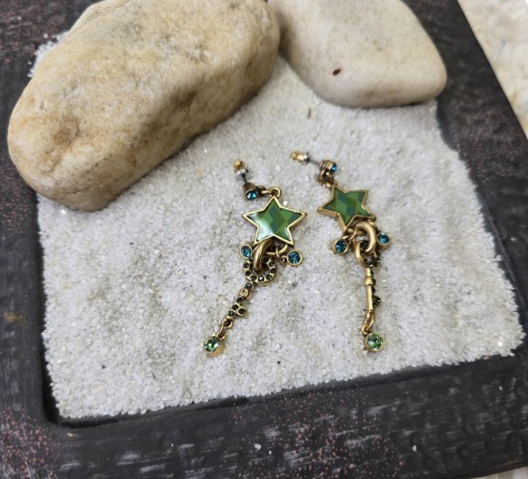 Vintage Pilgrim Danish Dangle Earrings