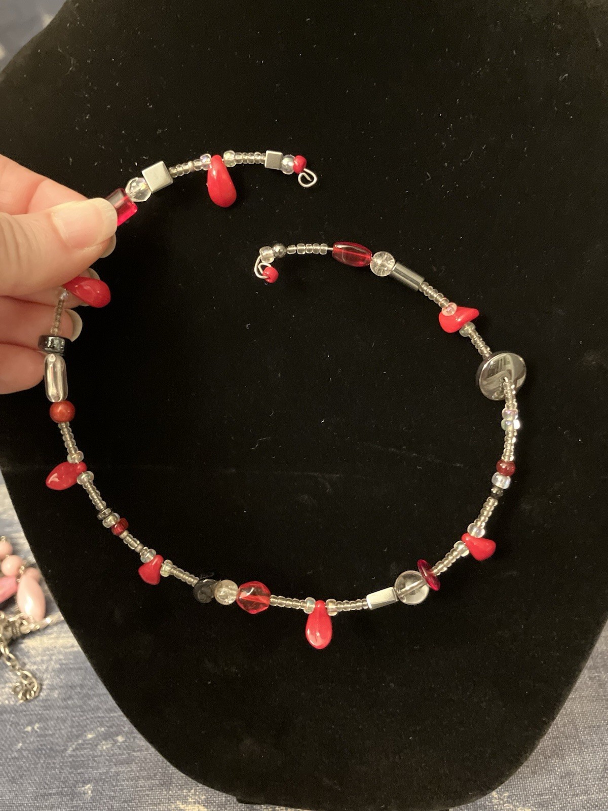 Flexible Wire Choker Necklace Red White Black 90s Vintage