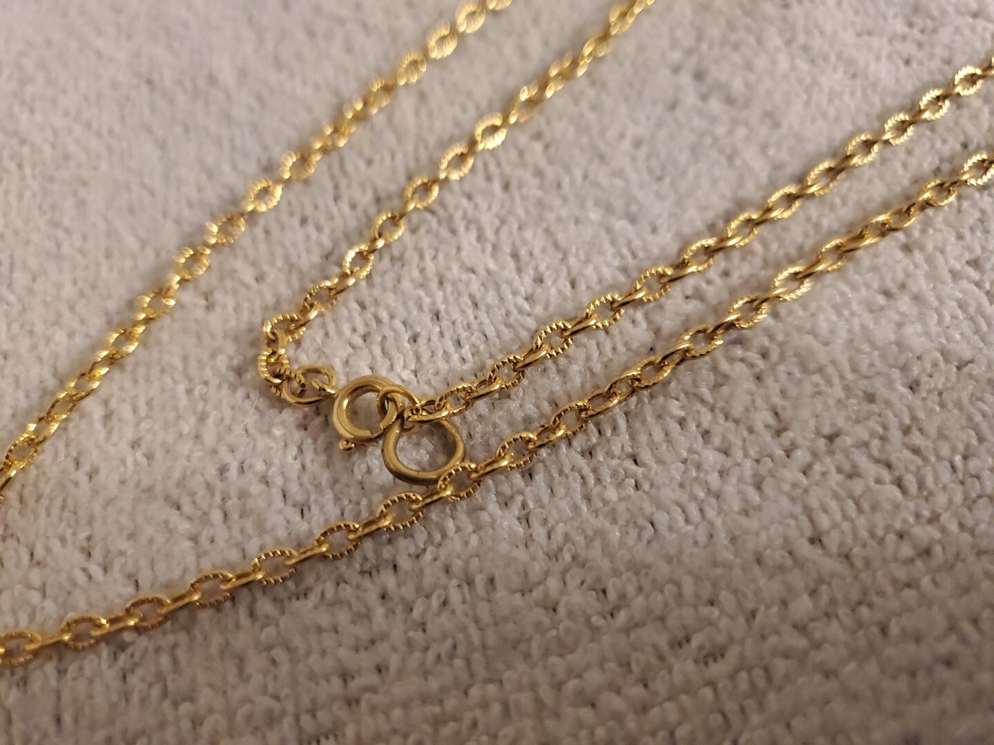 Vintage Costume Necklace w/ Heart Pendant (12 in. Chain)