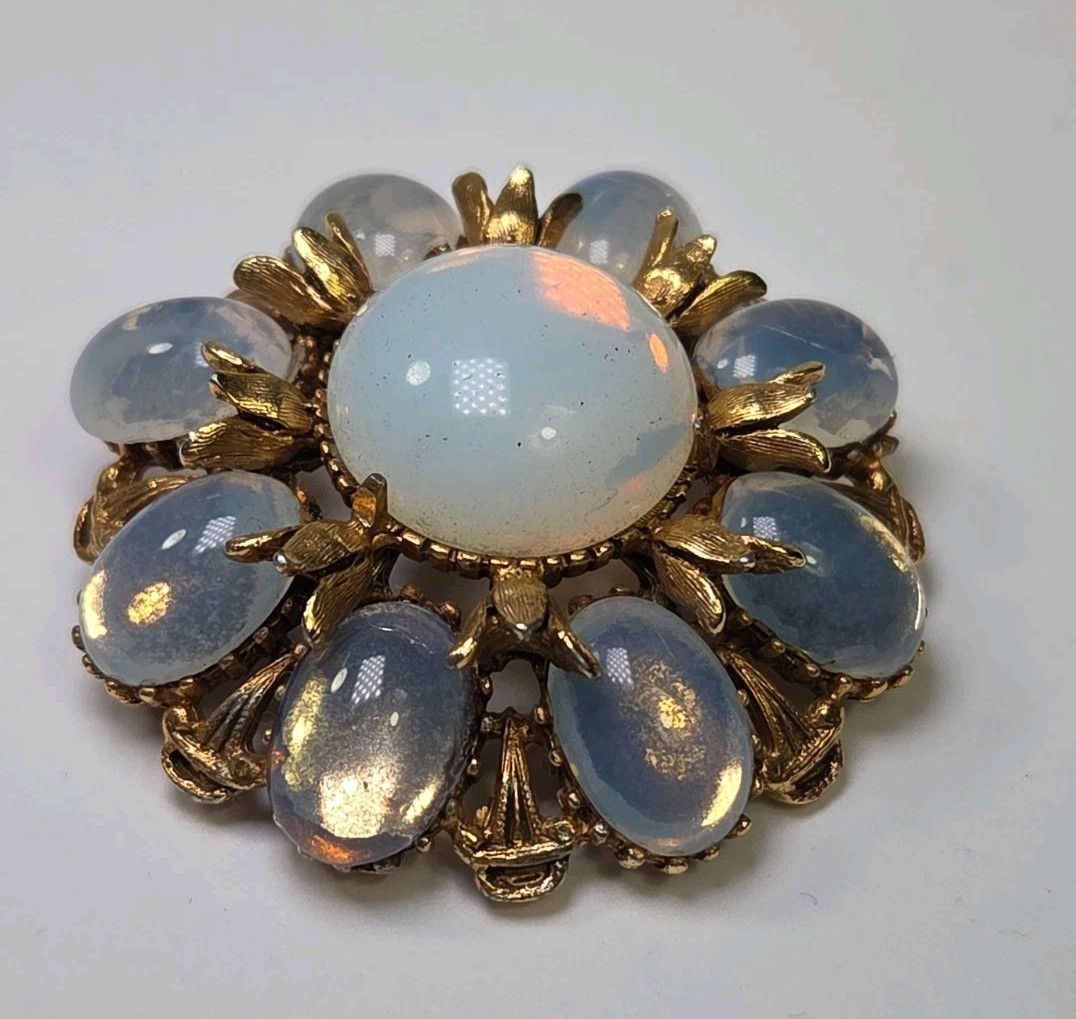 Vintage Signed Florenza Opaline Glass Ornate Gold Tone Pin Brooch