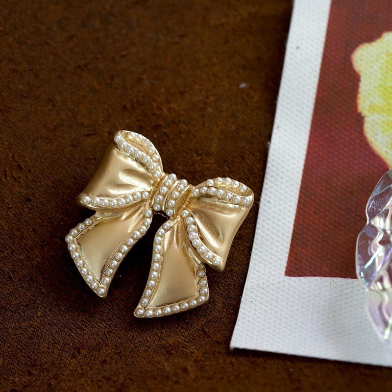 Vintage Women Rhinestone Baroque Brooch Accessories Retro Pearl Pins Party Gift