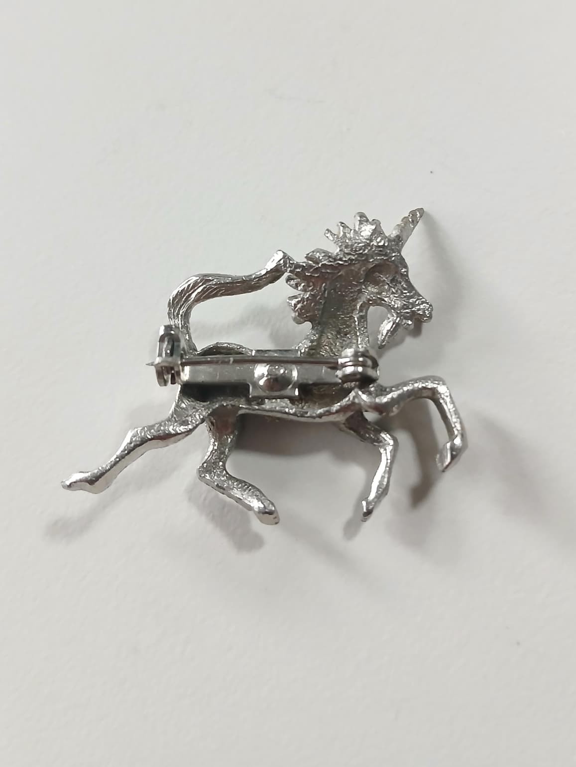 Vintage Silver Tone Unicorn Brooch Mythical Creature Pin. 2.5cm arox