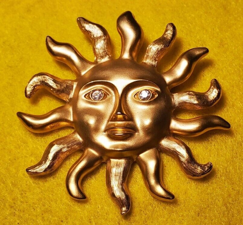 Yellow Gold & Crystal Rhinestone Aztec Sun God Brooch Avon Vintage 1974 Zodiac