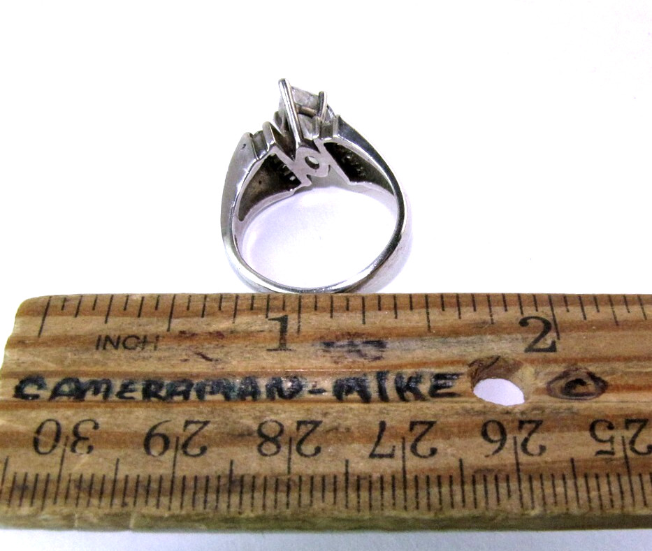 Solitaire w/ Accents Ring Cubic Zirconia Vintage Sterling Silver Size 7 Band