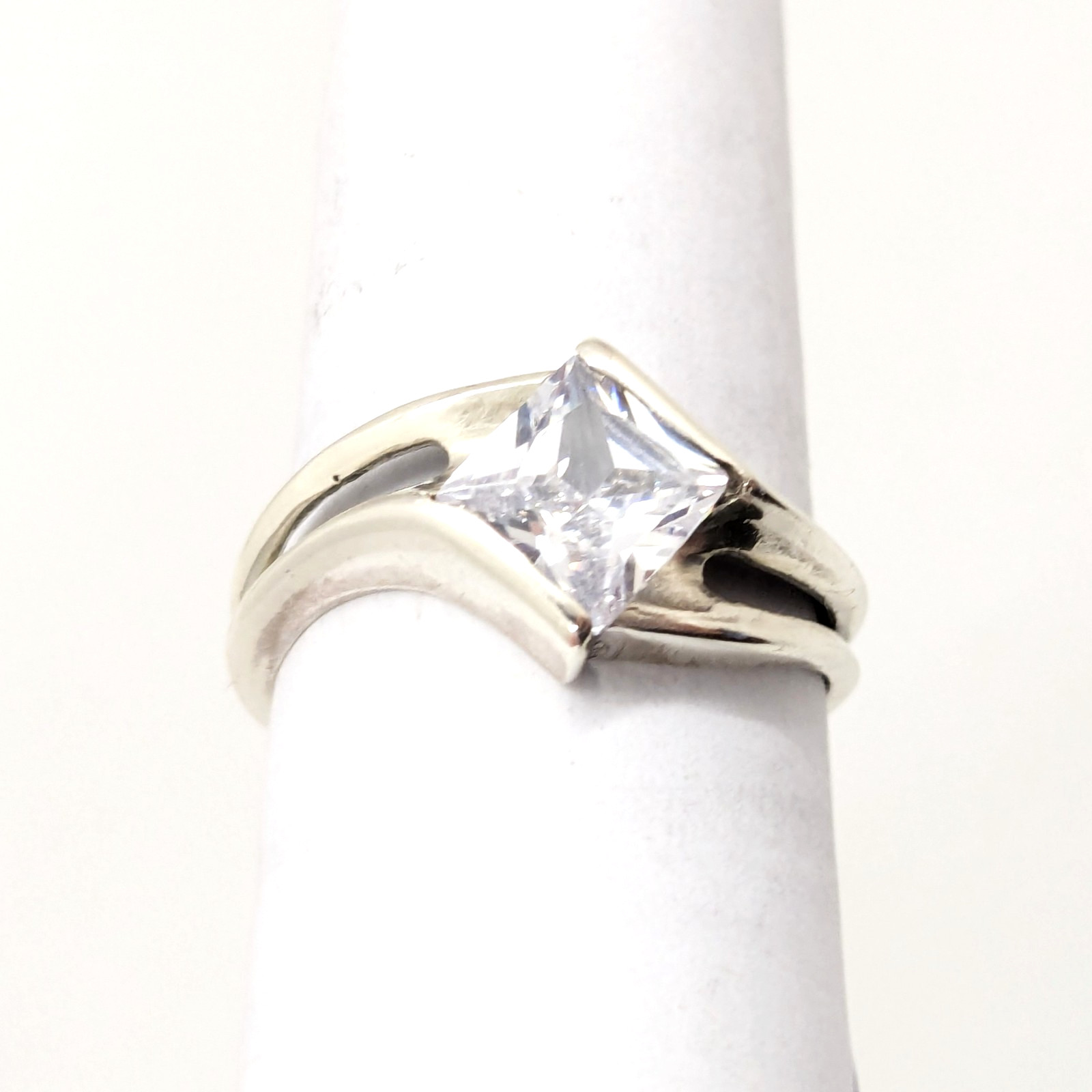 Vintage Elegant RING Silver 925 with Chic Bright Stone -size: 9.25US (19mm)| #25