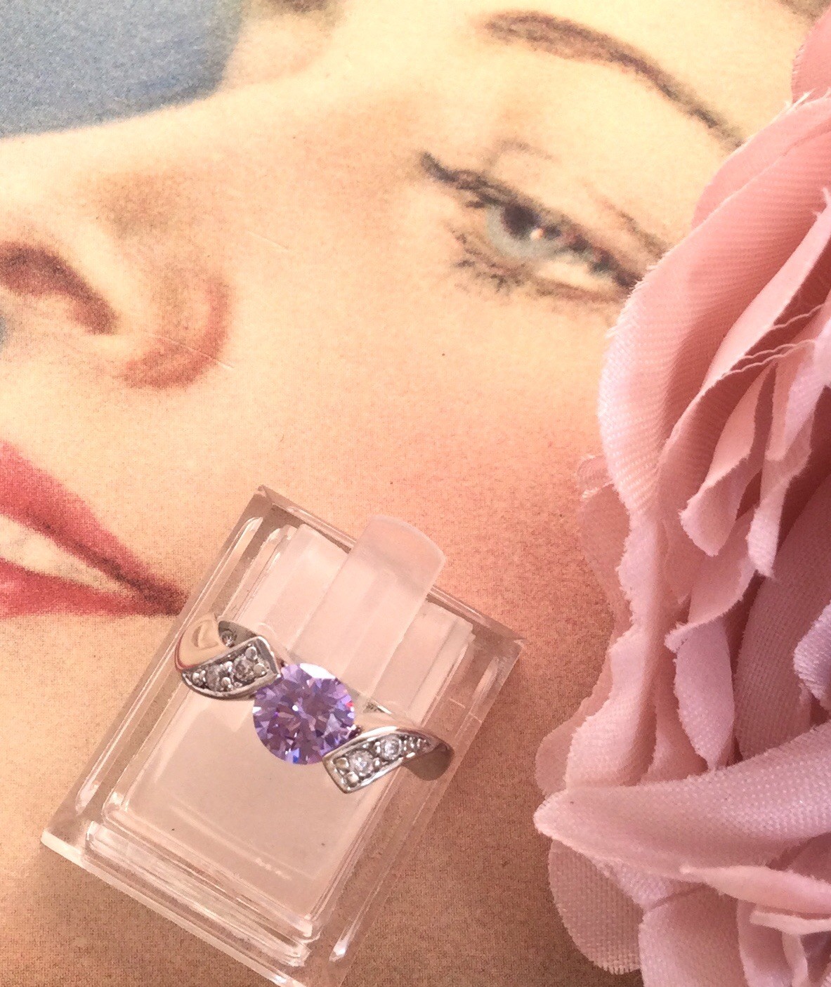 Vintage Jewellery Gold Ring Amethyst and White Sapphires Antique Deco Jewelry