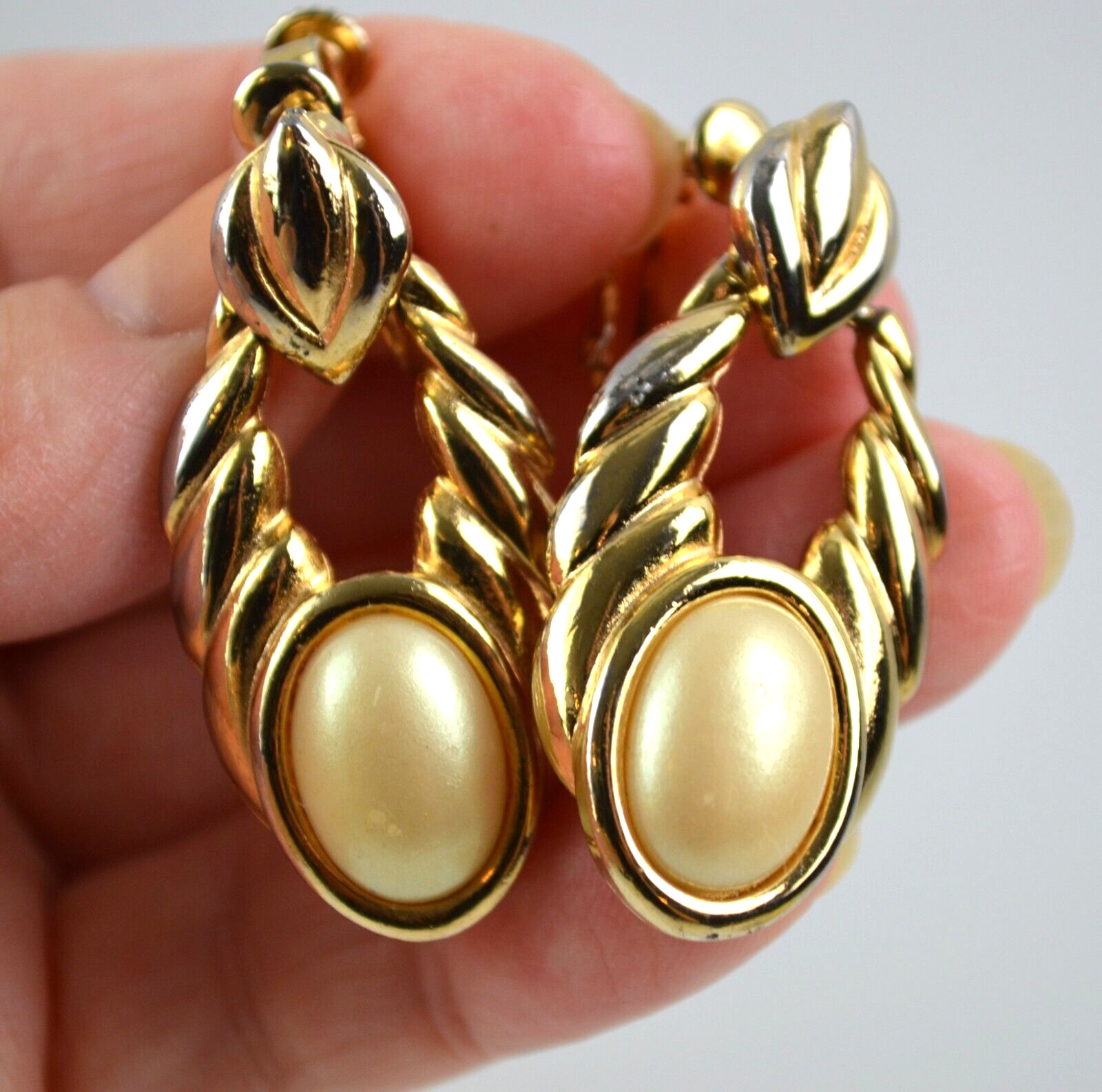 Vtg Gold Tone Clip On Twist Earrings w/ Faux Pearl Dangle Door Knocker 1.75″
