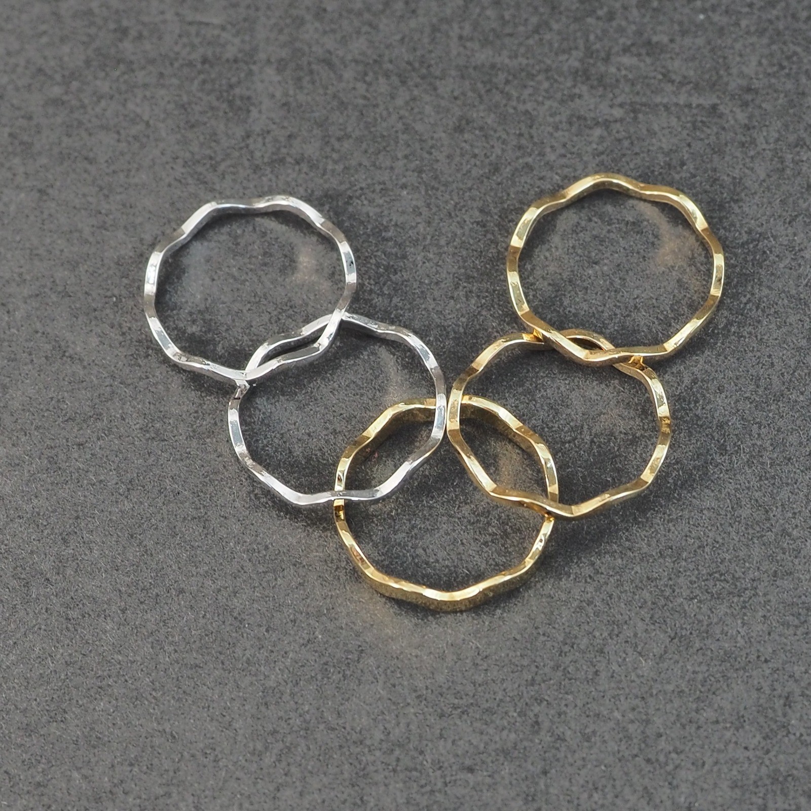 Avon Fashion Waves Ring 7.75 Silver Gold Two Tone Band Stackable Layer Vintage