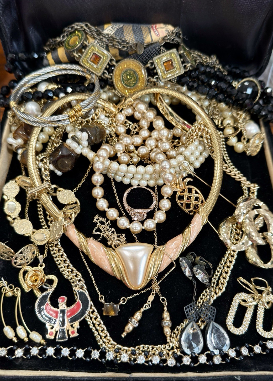 Vintage Estate Costume Jewelry Lot! MONET, NAPIER and more!