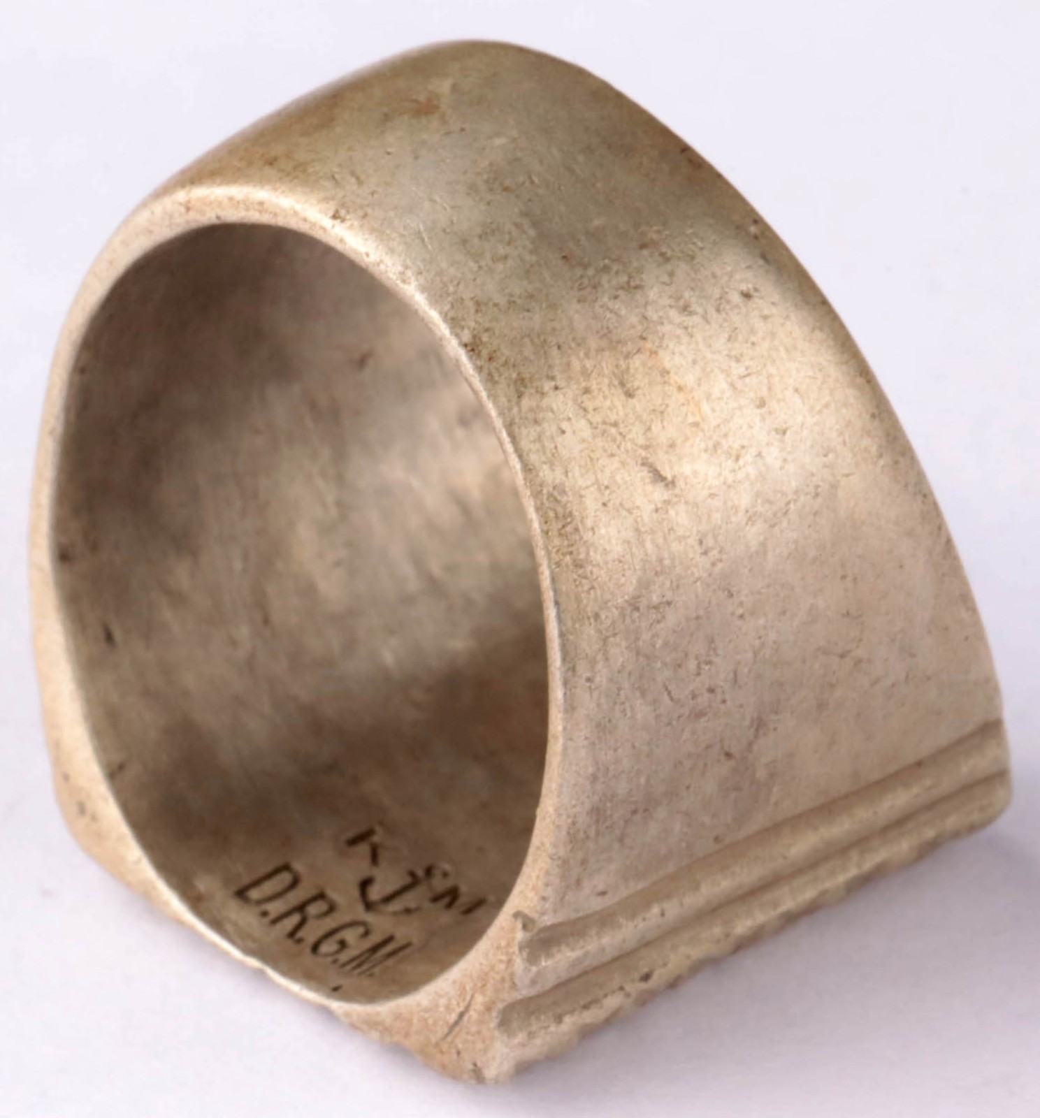 Ring The Kiss Image style PETER BEHRENS Der Kuss Motive 1898 Vintage jewelry Art