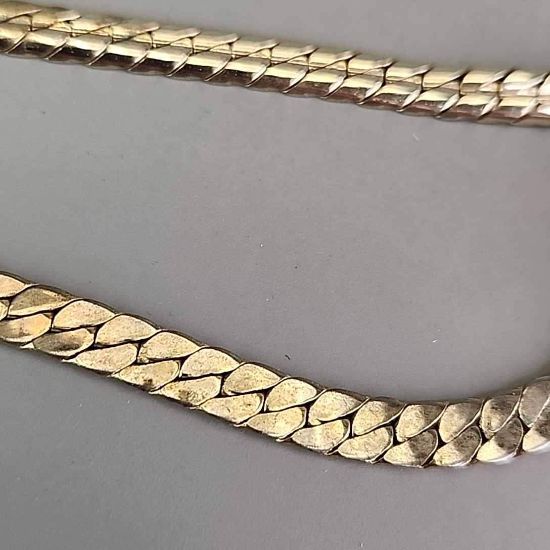 Vintage Chain Tassel Necklace Herringbone Gold Tone Floating Buckle Pendant 15.5