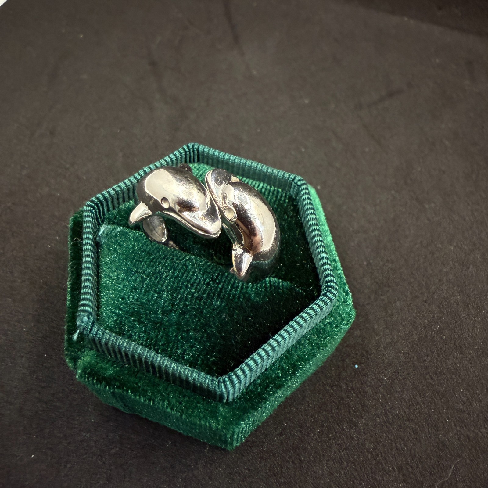 Two Dolphins Sea Creatures 925 Silver Vintage Wrap Ring Size 8.25