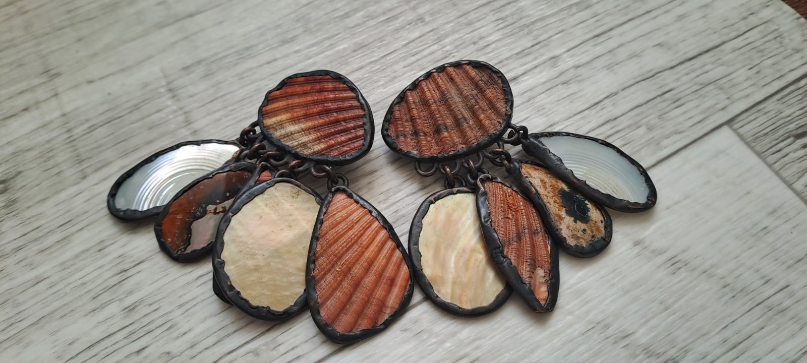 vintage earrings monies Artistic Shell Design
