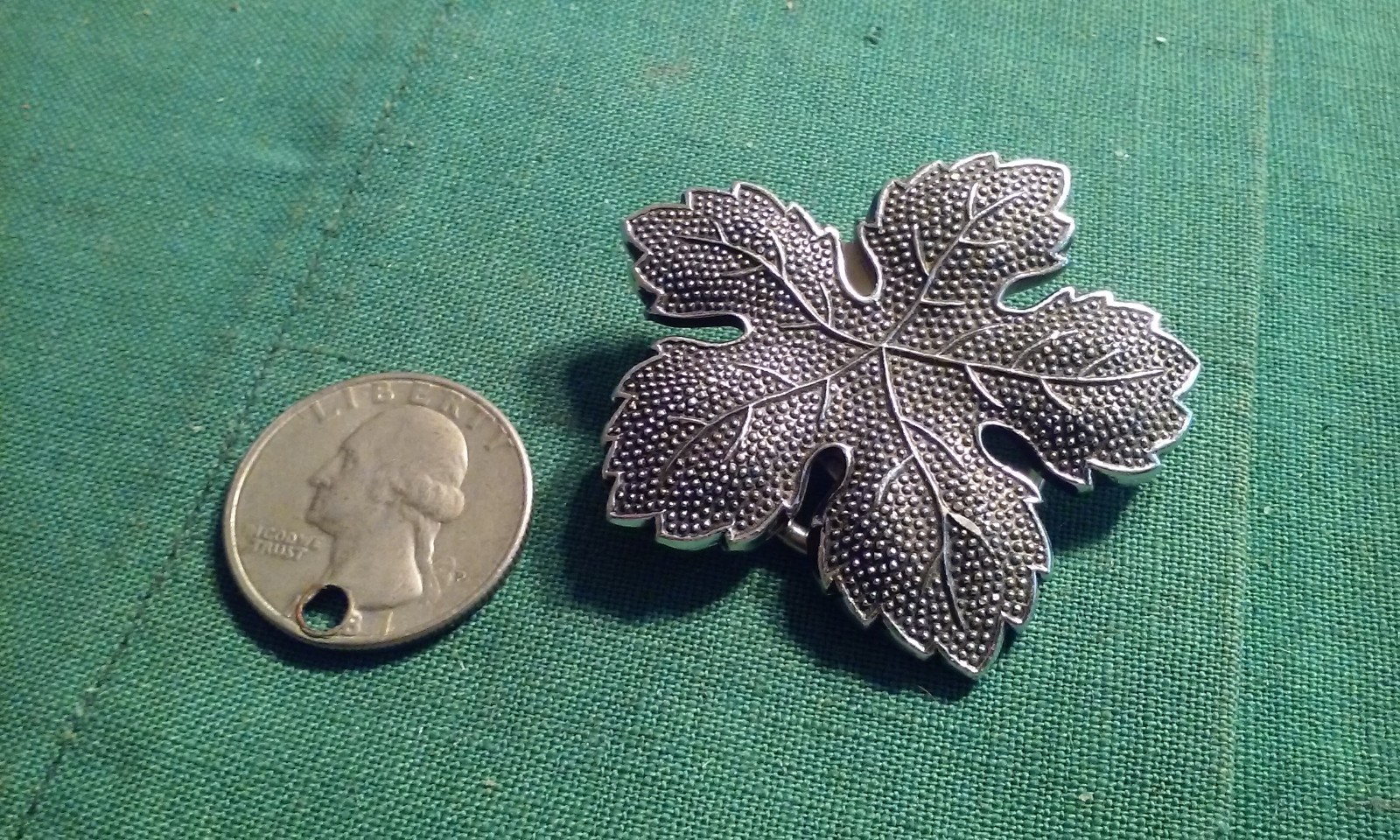 Vintage Signed Western Germany Silver Tone Metal Textured Leaf Scarf Clip Unused