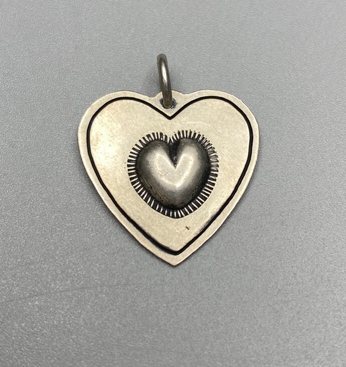 925 Sterling Silver Southwestern Style Heart Pendant 1.7g 1 In Love Gift Boho