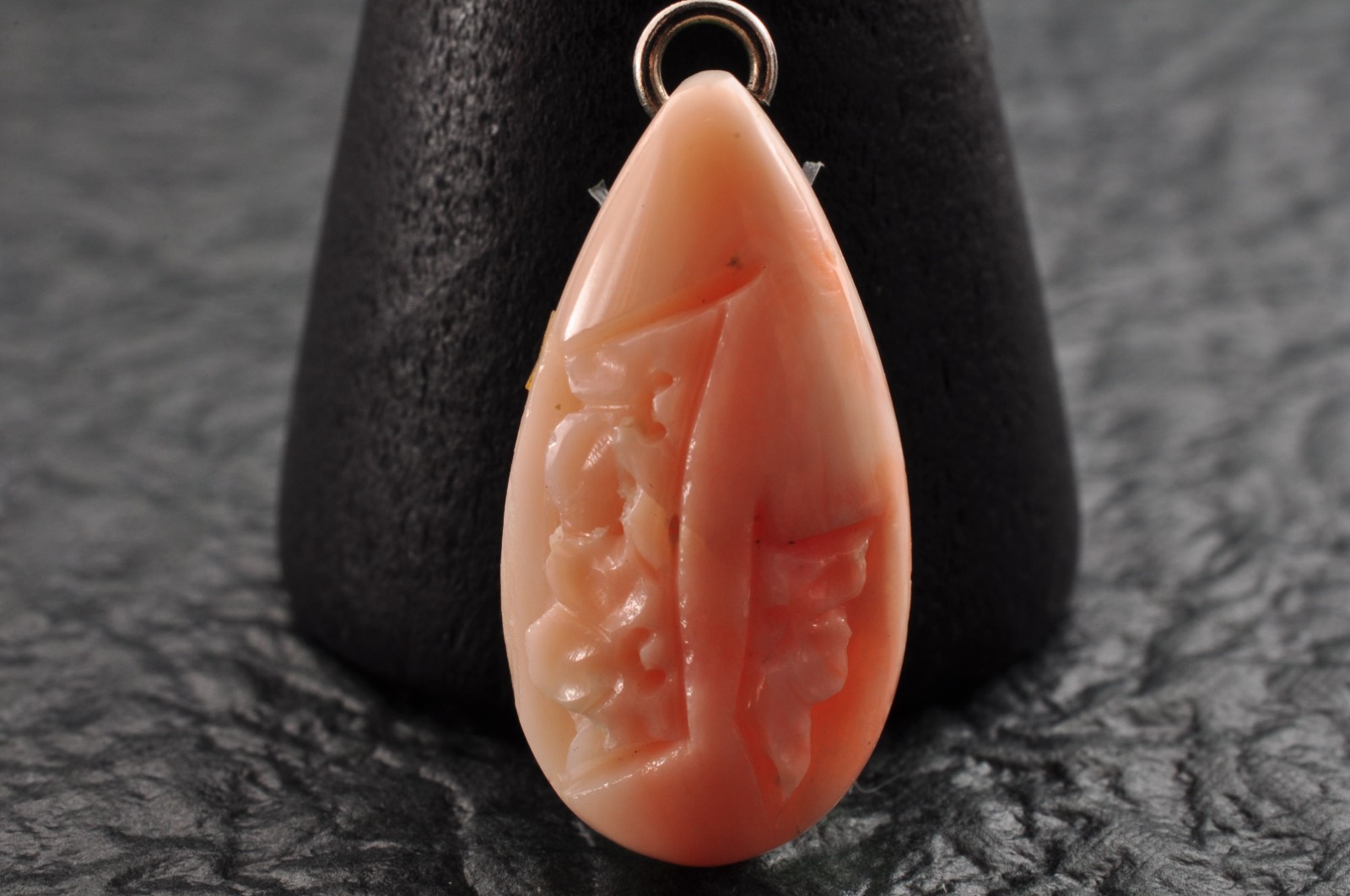 Japan vintage Coral Carved 6 items Pendant (78.0ct) Certificate Japanese motif.