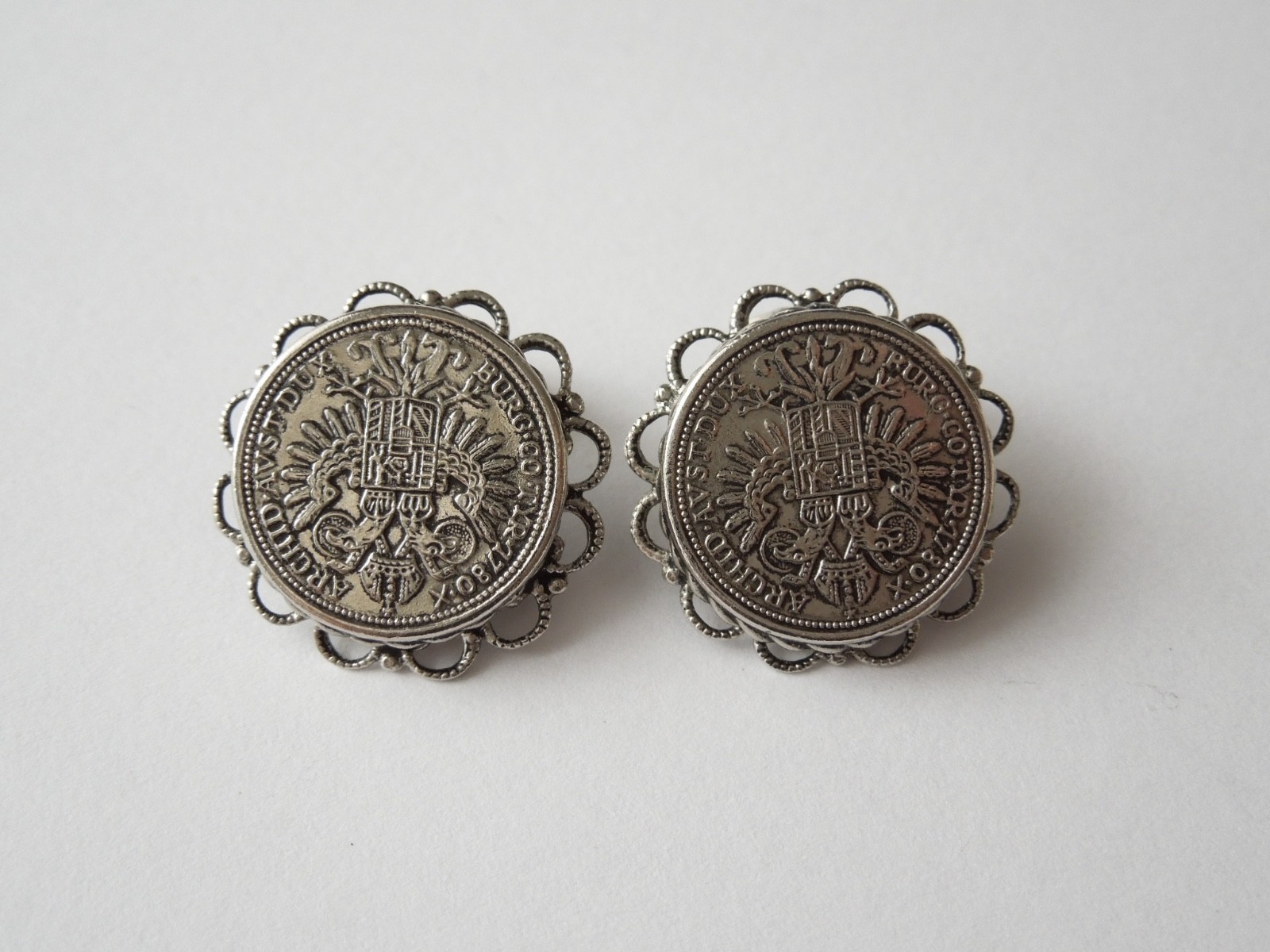 Silver-Colored Vintage Coin Motif Ear Clips Earrings 7.2 G/Ø 2.0 Cm