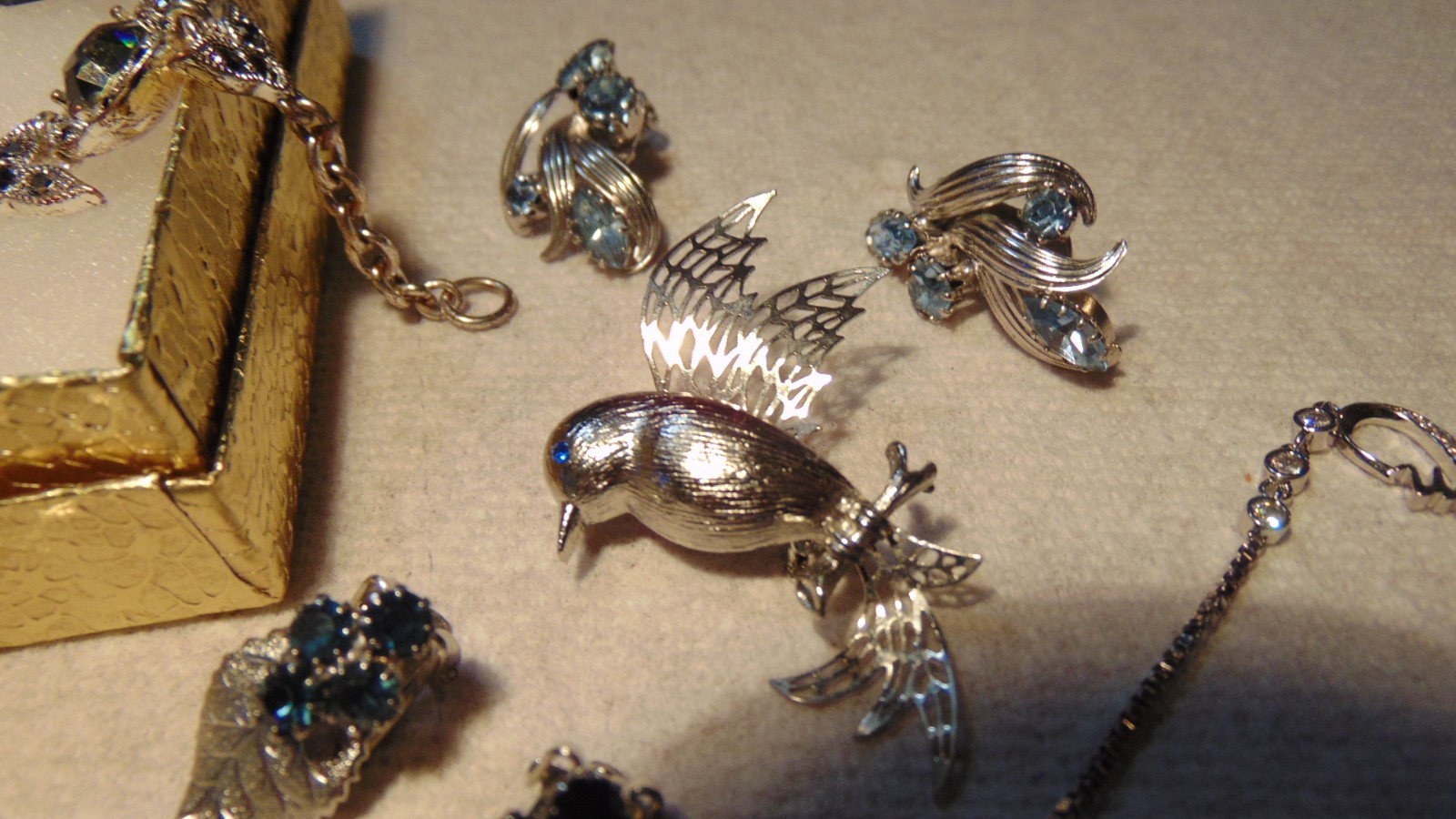 Vintage, Junk Drawer, Costume Jewelry Lot, All Wearable, No Missing Stones
