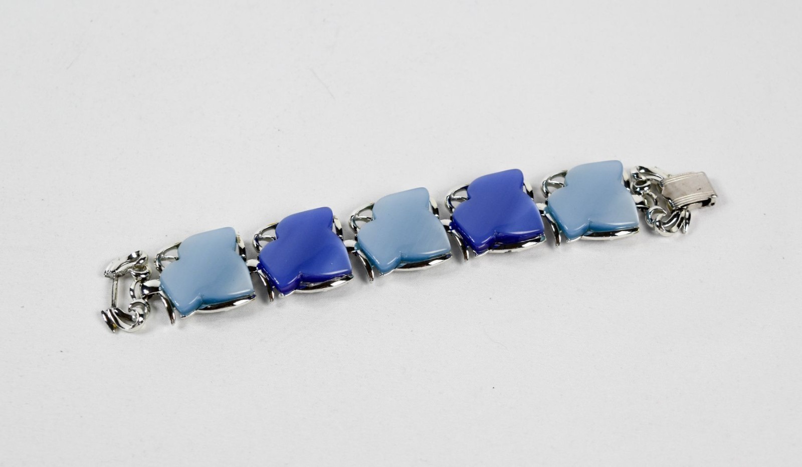 Coro Blue Moonglow Thermoset Lucite Bracelet – Excellent Condition