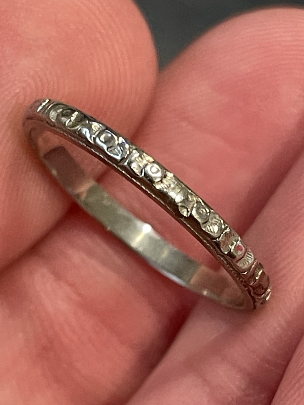 1920s Art Deco 18K Solid White Gold Fancy Engraved Wedding Band Fancy! 1.3GR!