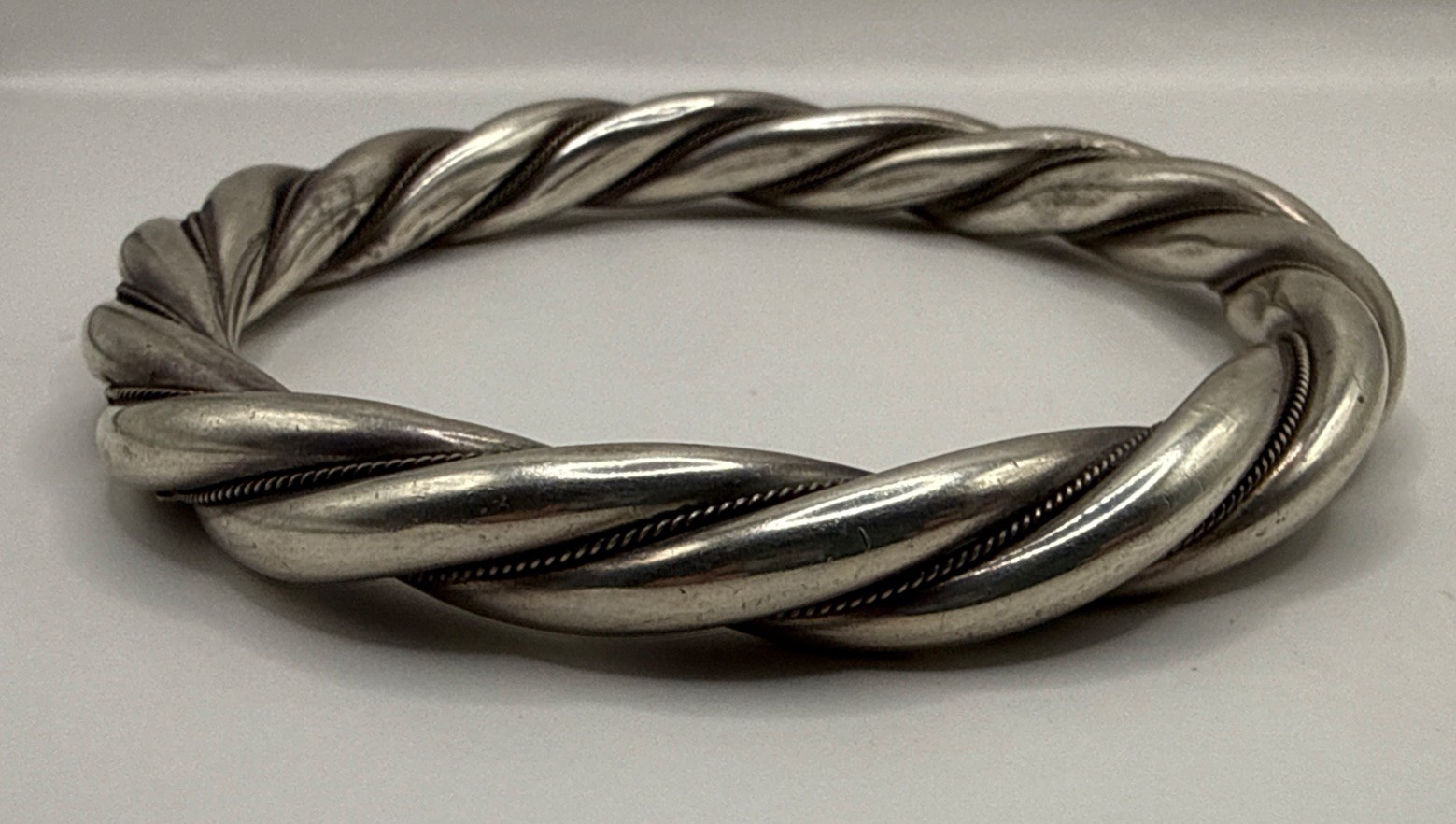 900 Silver Chucky Heavy Twisted Mexico Taxco Bracelet Bangle (63.7gr)