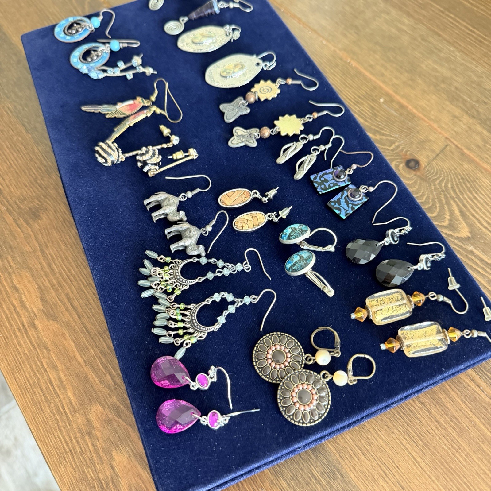 Assorted Vintage & Modern Costume Earrings Lot Beautiful Variety 17 Sets