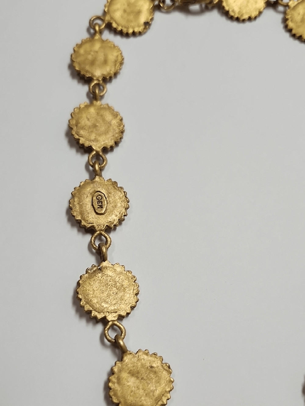 Matte Gold Tone Flower Link Necklace – Women Jewelry Vintage Signed EH