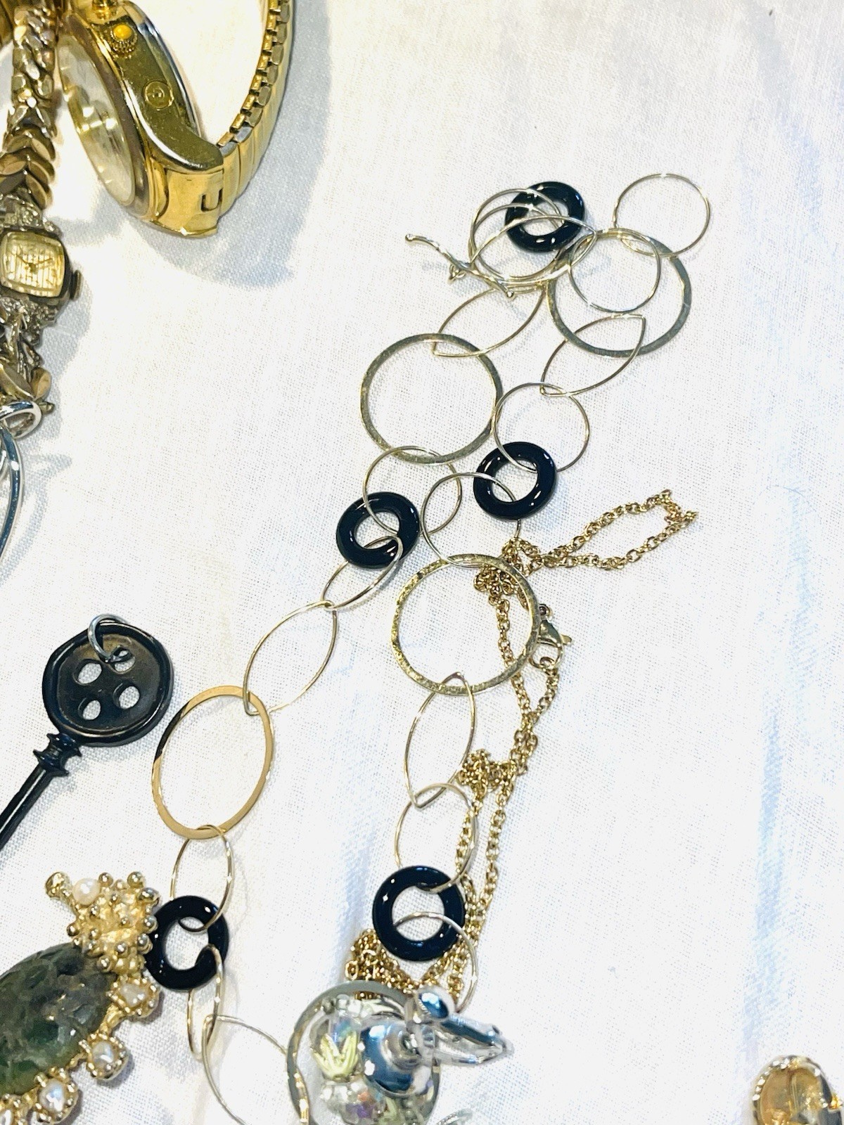 LARGE VINTAGE JEWELRY LOT CROWN TRIFARI GIVENCHY ELGIN HOBE ST JOHN LISNER MORE!