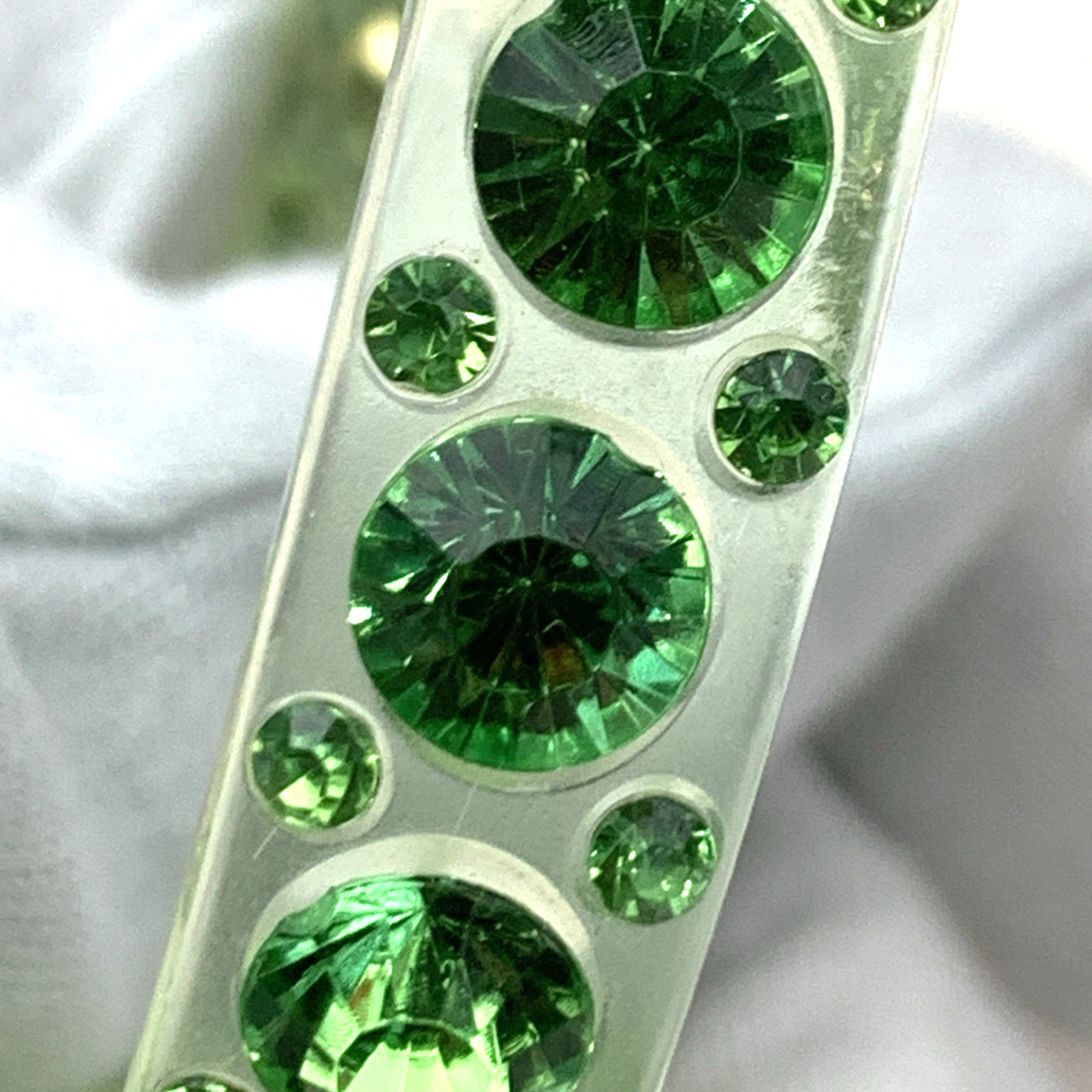 Vintage Art Deco Lucite & Rhinestone Bangle Bracelet Green Clear 8-1/4” IC
