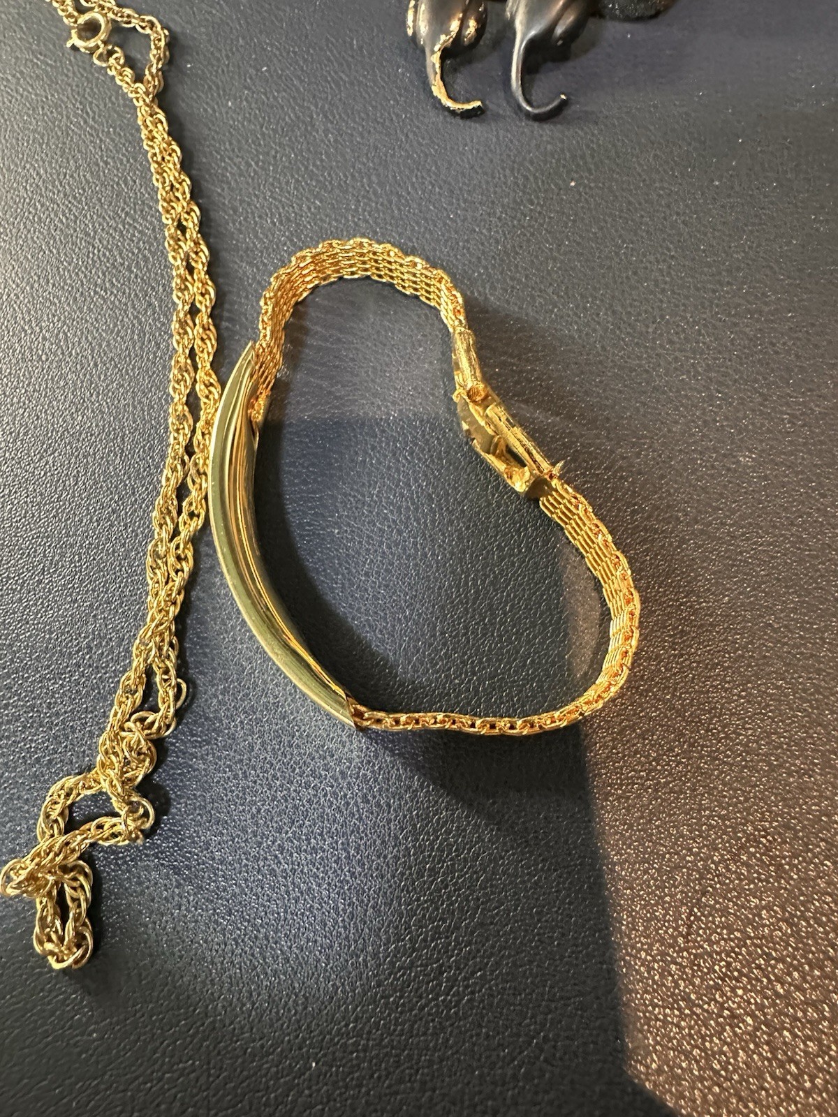 Gold Collection Multiple Items Ring Braceletsearrings And Much More G2U