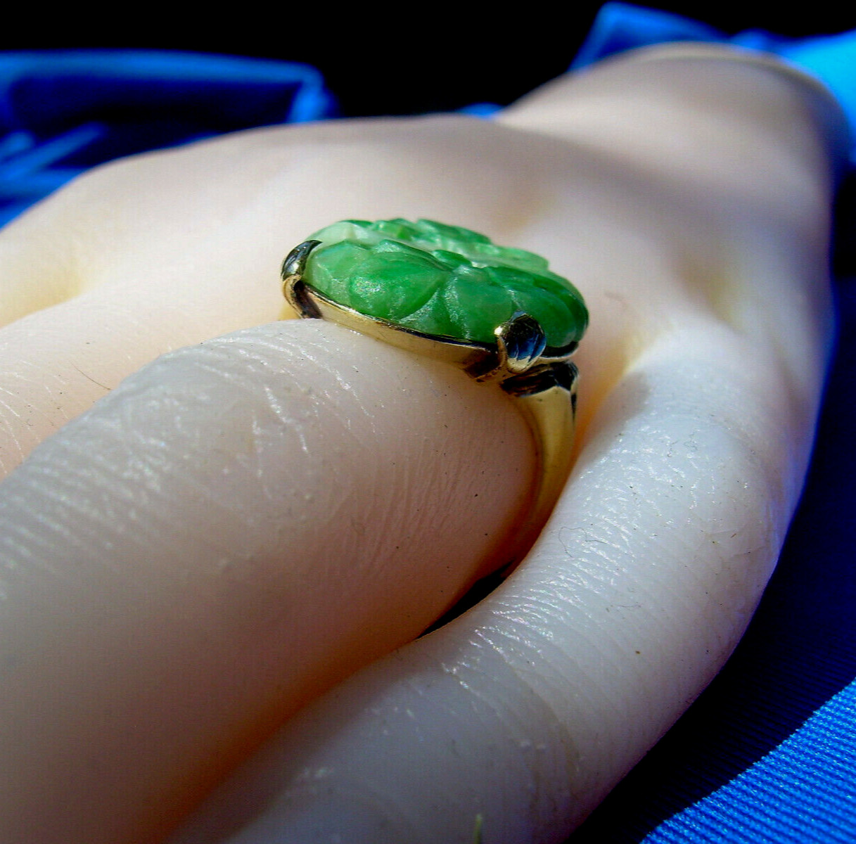 Original EARTH MINED Green JADE Antique Ring Victorian SOLID 18K GOLD Vintage 5