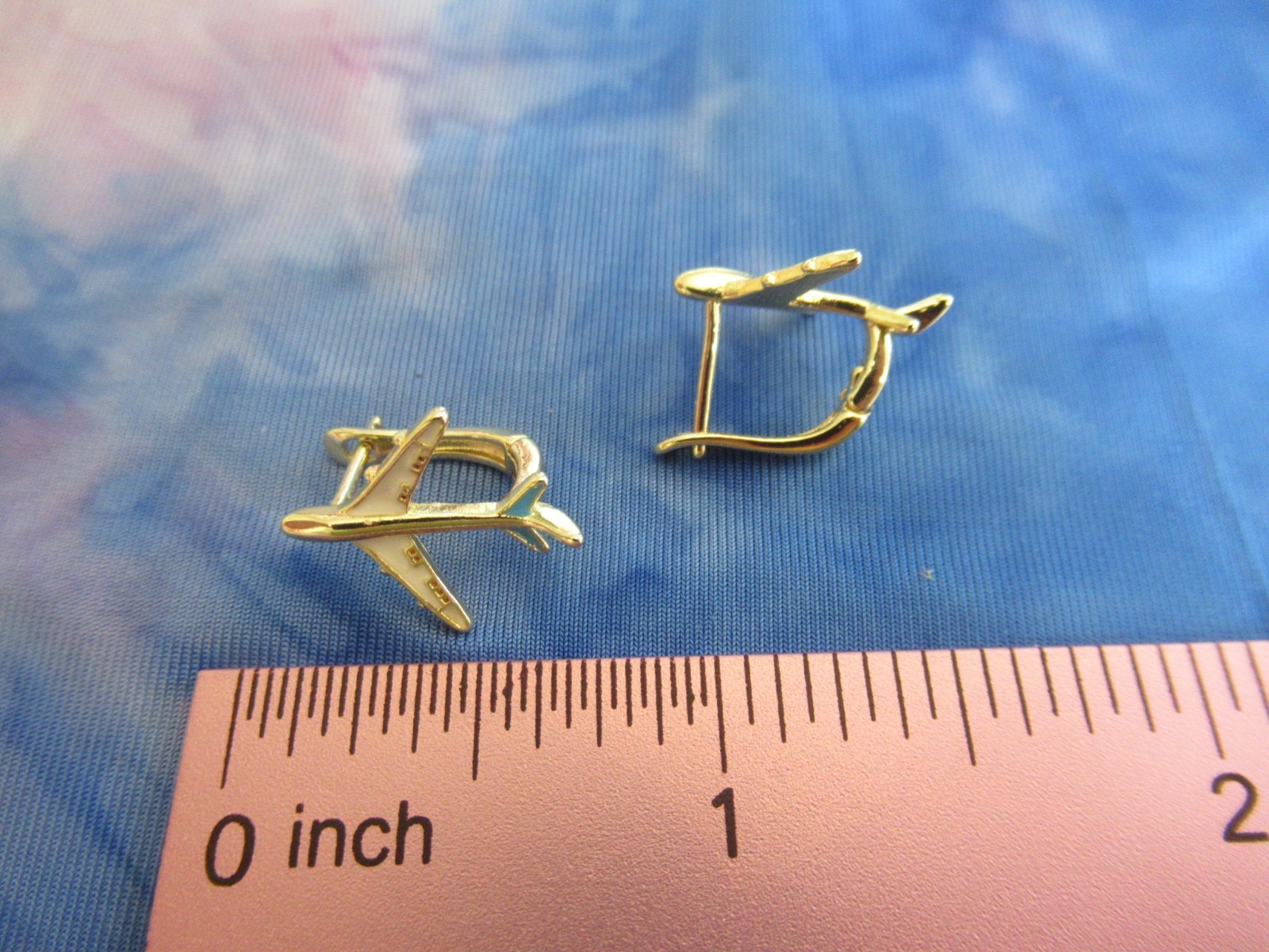 Nouveau Bon Voyage Airplane Brooch & Airplane Travel Pierced Earrings Set NEW