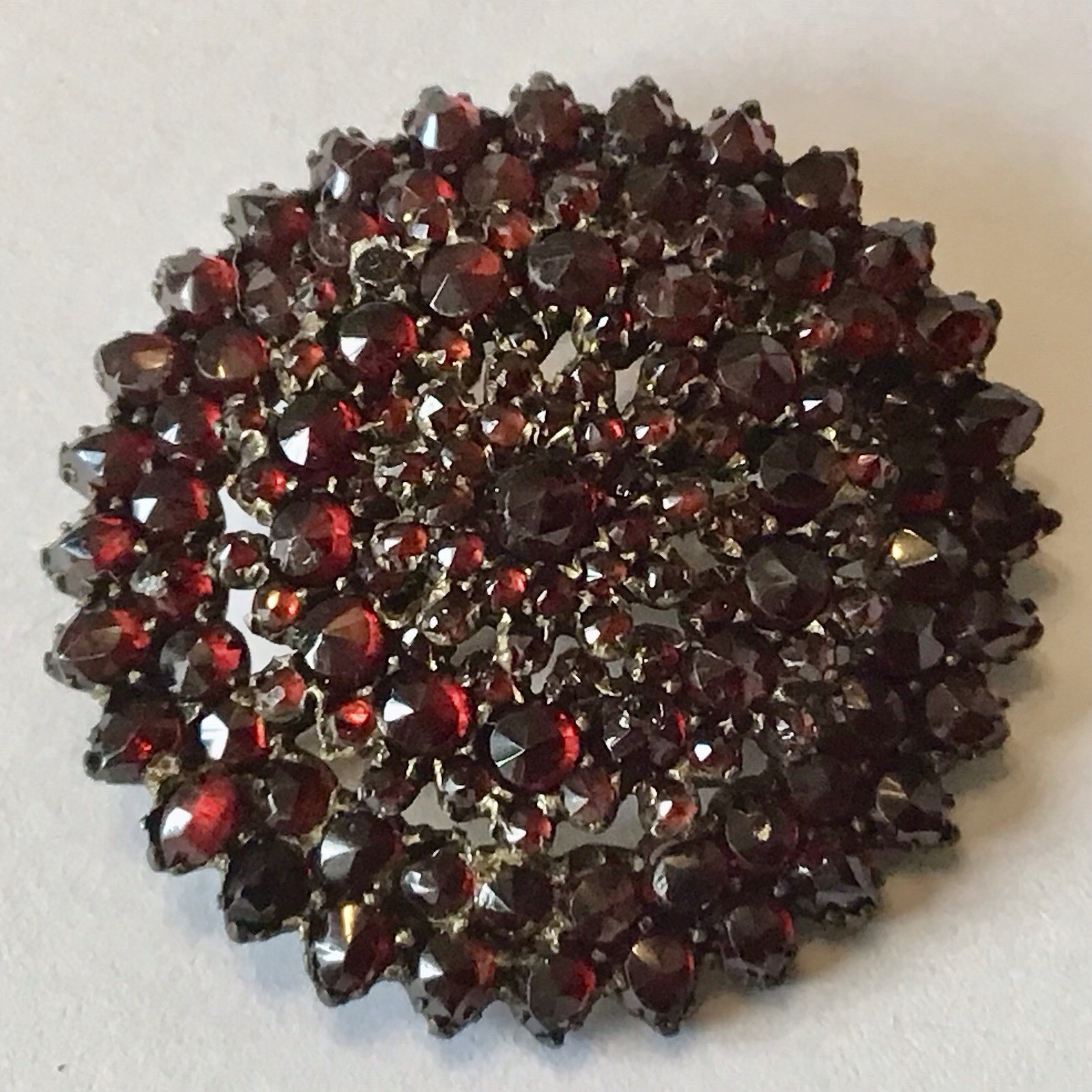 ANTIQUE VICTORIAN GOLD FILLED BOHEMIAN GARNET 3 TIER BROOCH L11