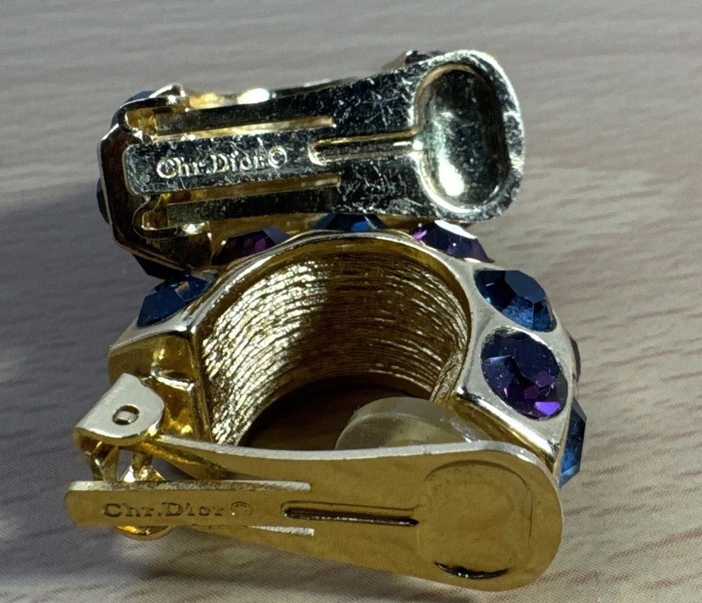 Vintage CHRISTIAN DIOR gold plated amethyst sapphire crystals clip on earrings